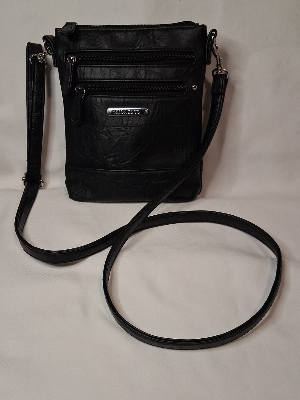 Black Crossbody Shoulder Bag - Sleek Everyday Carry